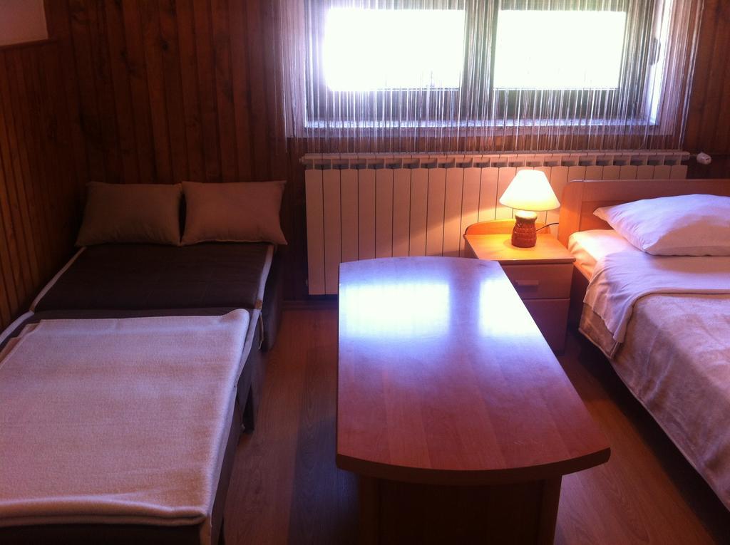 House Pribic Hotel Vrelo Koreničko Kamer foto