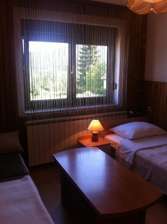House Pribic Hotel Vrelo Koreničko Kamer foto