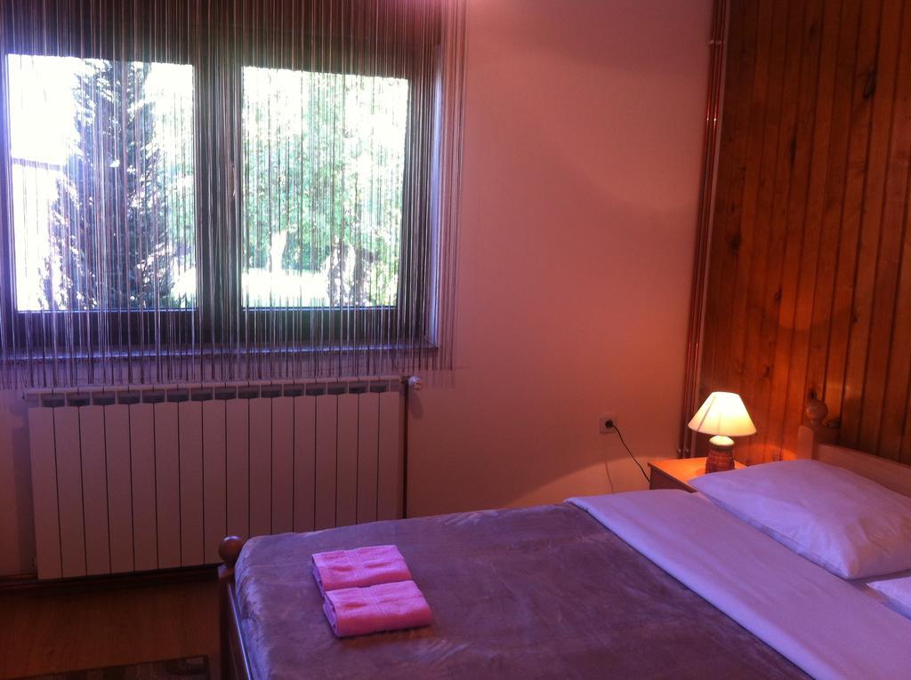 House Pribic Hotel Vrelo Koreničko Kamer foto