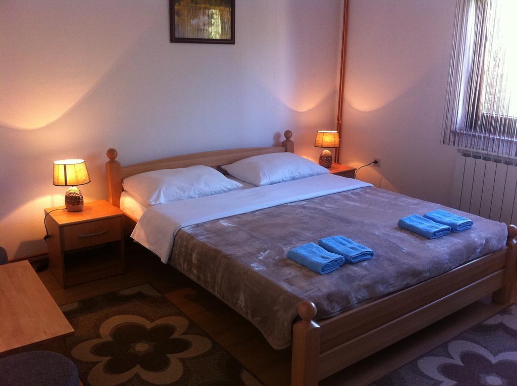House Pribic Hotel Vrelo Koreničko Kamer foto